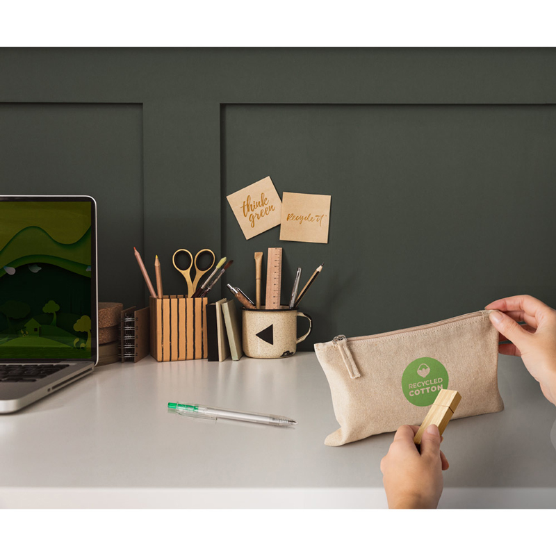 višenamjenska torbica