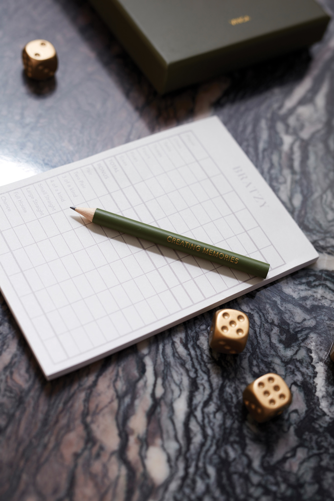 VINGA Bratzy Coffee Table Game - Slika 5