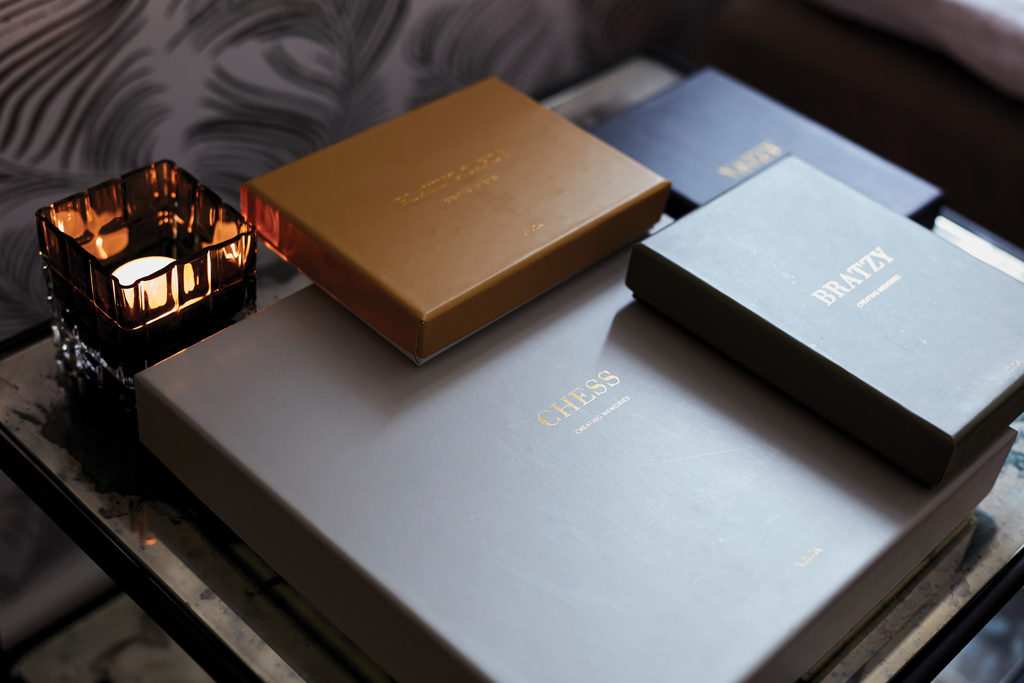 VINGA Bratzy Coffee Table Game - Slika 8