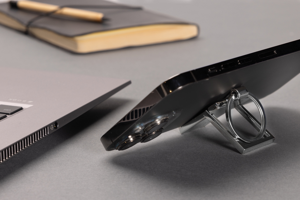 RSC recycled zinc alloy phone stand keychain - Slika 8